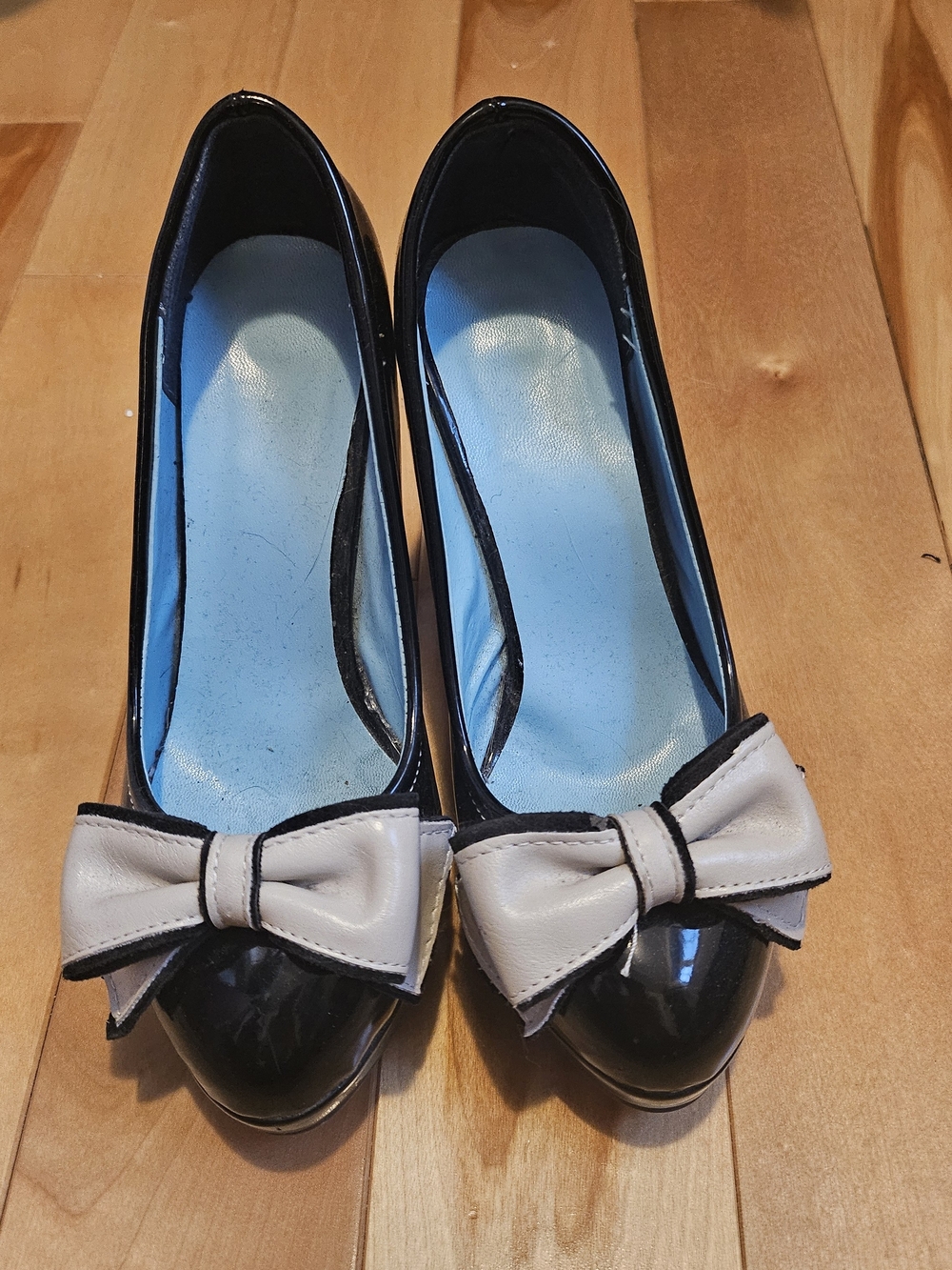 Classic Black Patent Ballet Pumps with White Bow